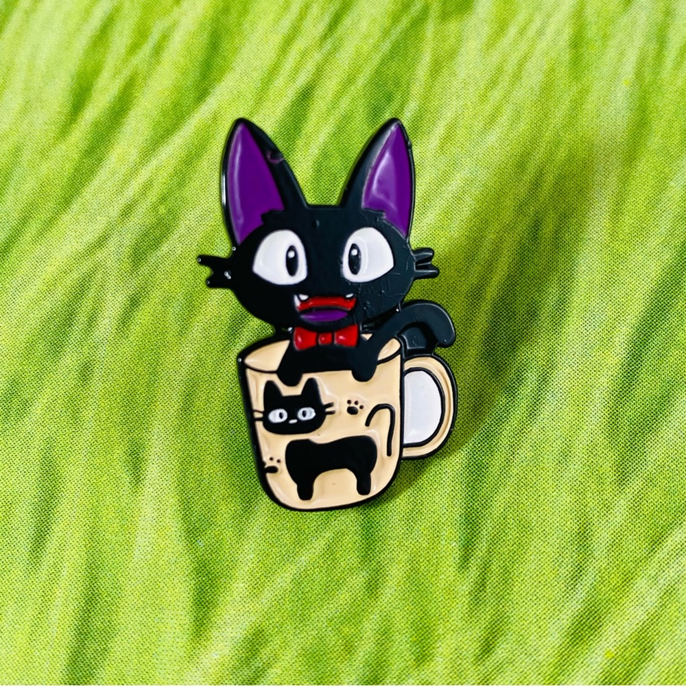 JiJi hot kitty coffee mug lapel pin KiKi’s Delivery service